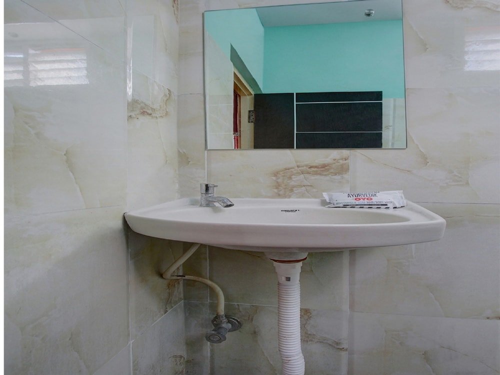 Фото Oyo 24259 Hotel Blue Inn