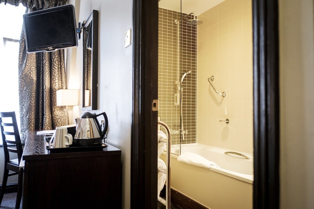 Фото The Sanctuary House Hotel