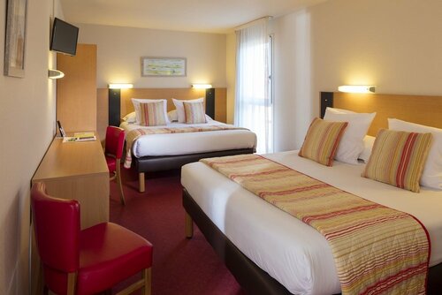 Гостиница The Originals City, Hôtel Le Pavillon, Béziers Est в Безье