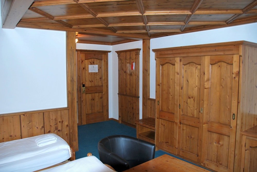 Фото Hotel zum Kreuz