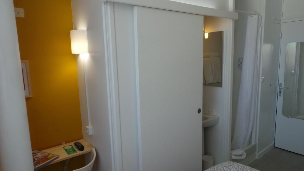 Фото Hotel La Croisette & Restaurant Bistrot Gantier