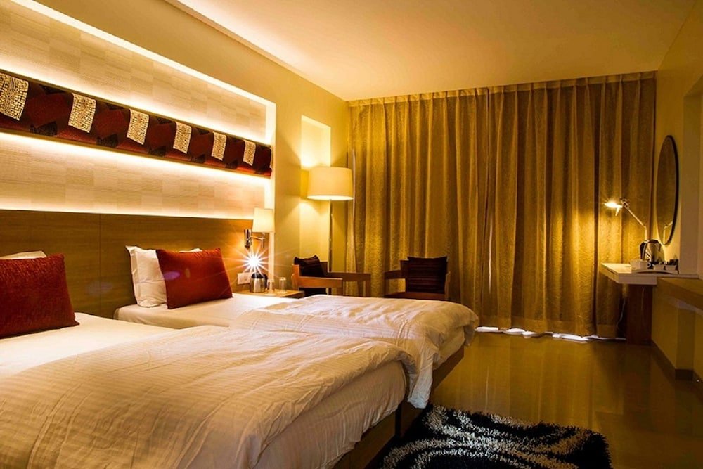 Фото The Ssk Solitaire Hotel & Banquets