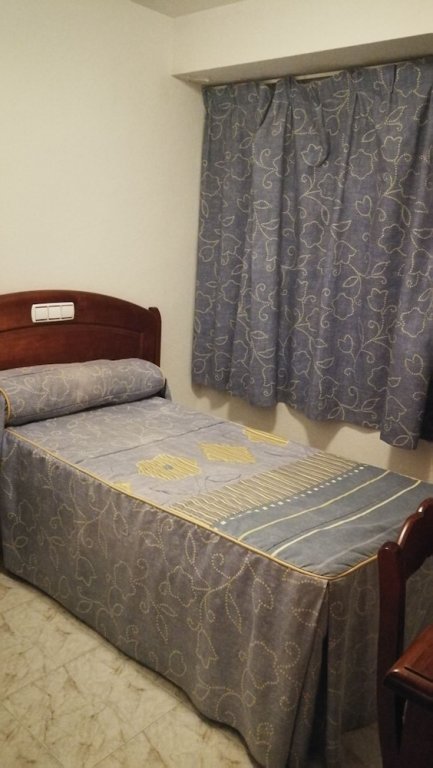 Фото Hostal La Embajada