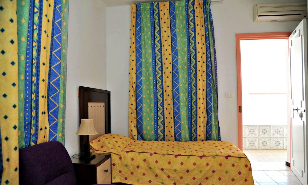 Фото Hotel Paris - Sousse Medina