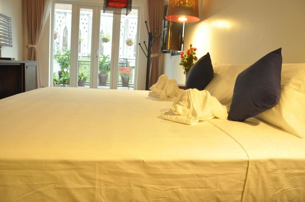 Фото Cinnamon Cathedral Hotel