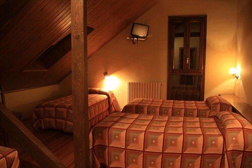 Гостиница Hotel, Bungalows y Camping Viu
