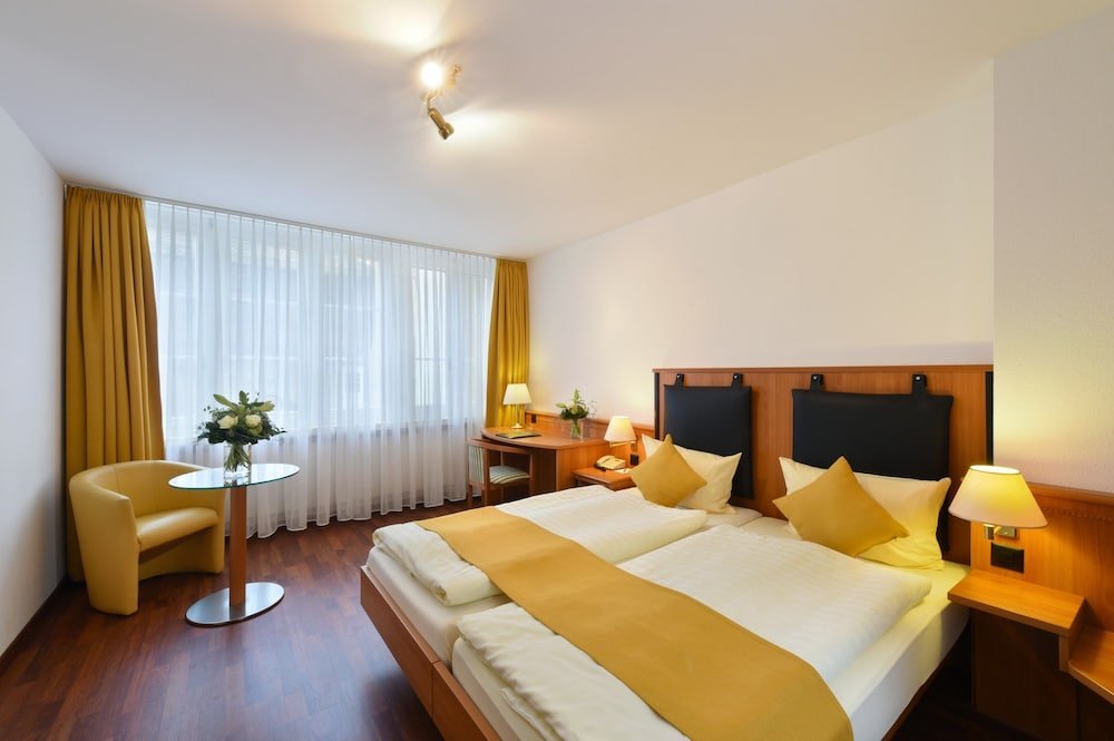 Фото Hotel Engel