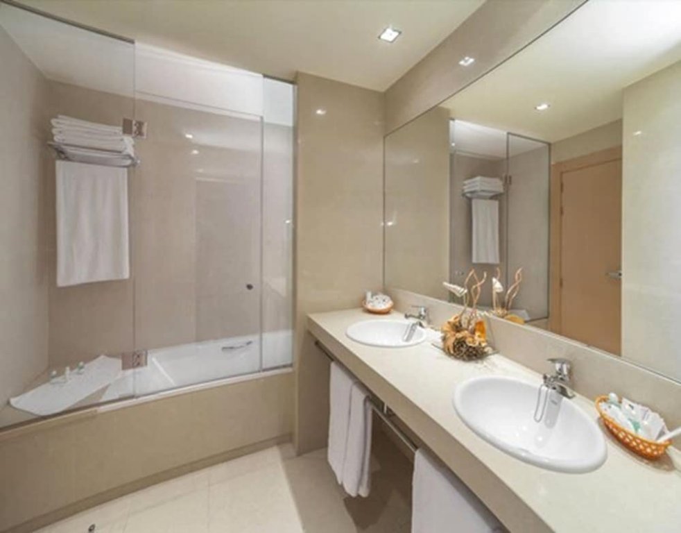 Фото Hotel Reston Valdemoro