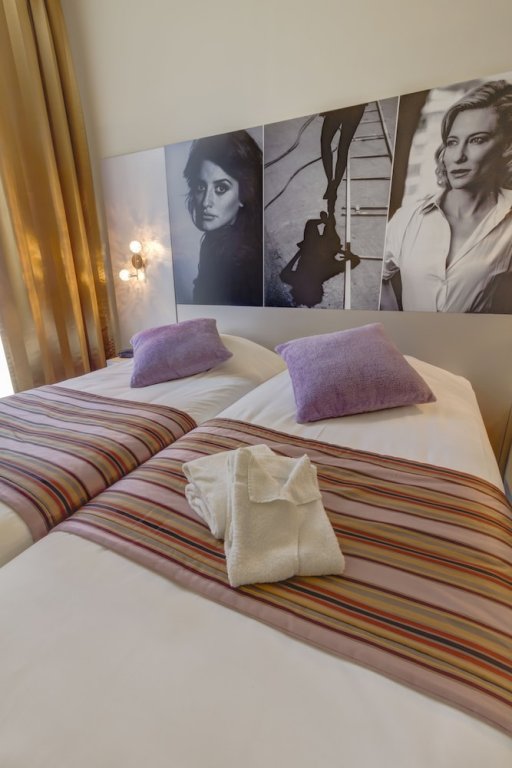 Фото Hôtel Arles Plaza