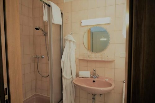 Гостиница Hotel-Restaurant Saarblick в Сааре