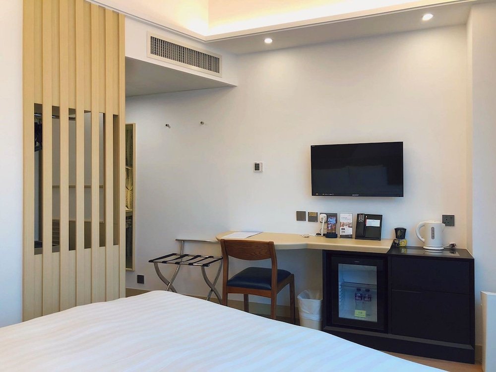 Фото South Pacific Hotel