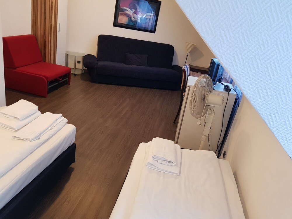 Фото Hotel Berliner Hof