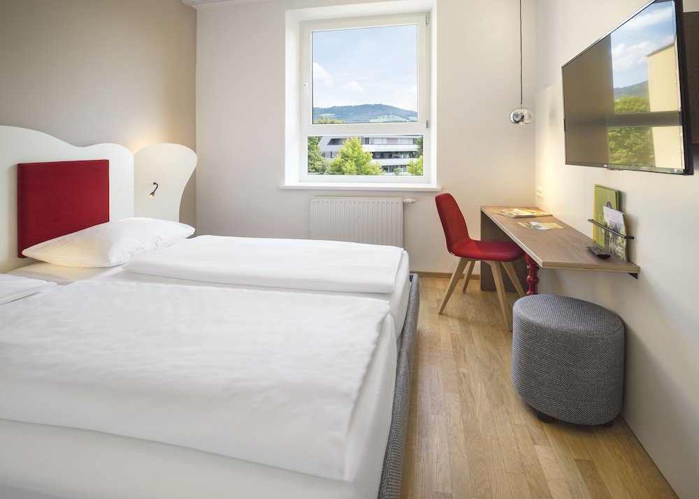 Фото Jufa Hotel Salzburg