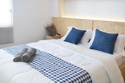 Фото Hugger Hostel - Adults Only