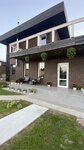 Славный Дом (selo Konstantinovo, Sirenevaya ulitsa, 240) ، سكن للإيجار اليومي