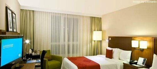 Гостиница Courtyard by Marriott Paris Saint Denis в Сен-Дени