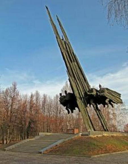 نصب تذكاري للحرب، مقبرة جماعية Monument to Soviet-Polish Arm Community ، ريازان، صورة