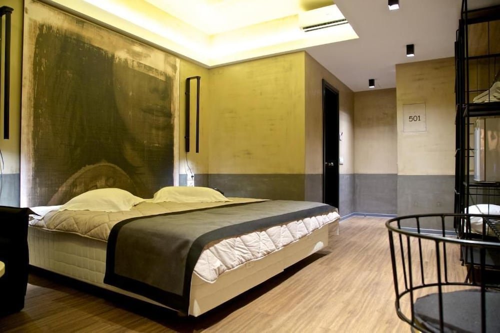 Фото Adonis City Hotel