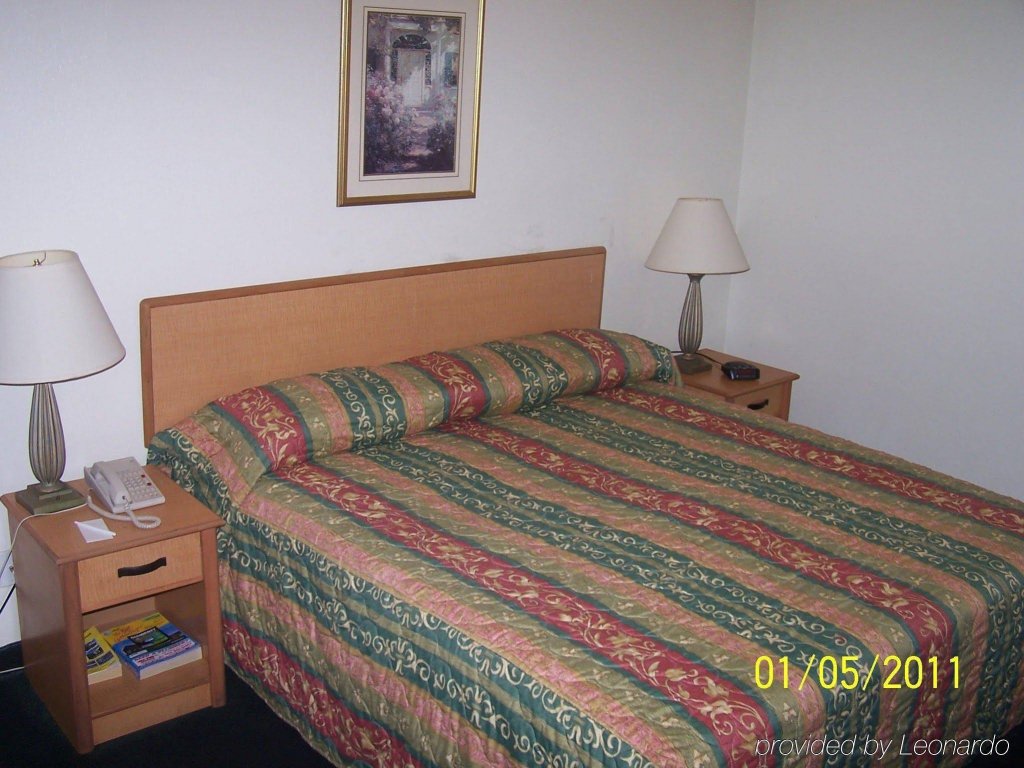 Фото American Inn & Suites