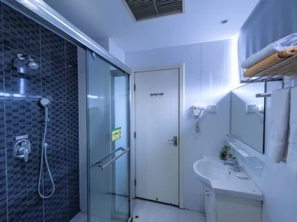 Фото Luoyang Aviation E-Home Inn