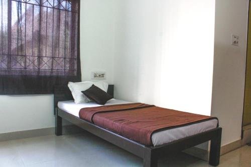 Фото Transit Dorms - A Backpackers Inn & Hostel