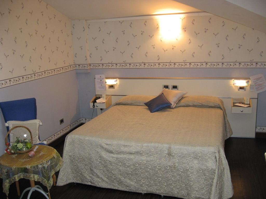 Фото Albergo Centrale Bologna