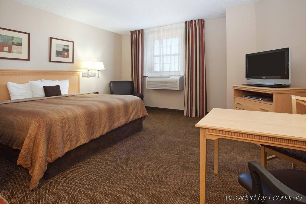 Фото Quality Inn & Suites Denver South Park Meadows Area