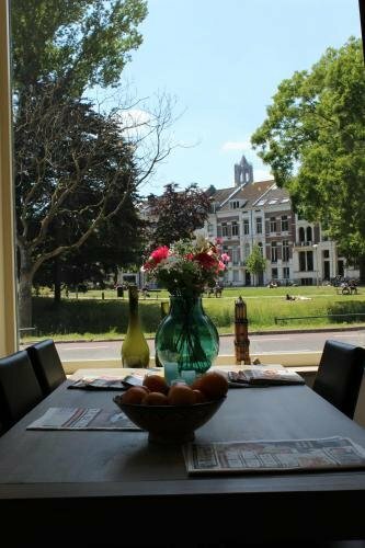 Гостиница City Center Lodge Utrecht в Утрехте