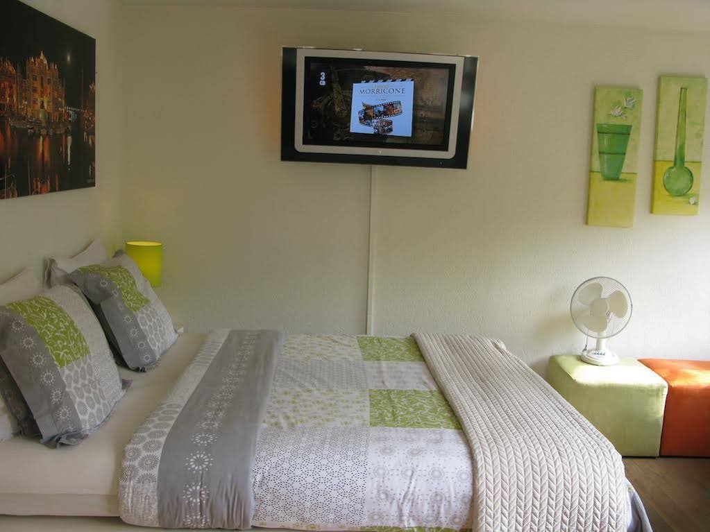 Фото Sir Nico Guest House