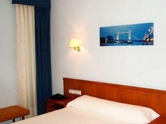 Фото Hotel Cityexpress Covadonga