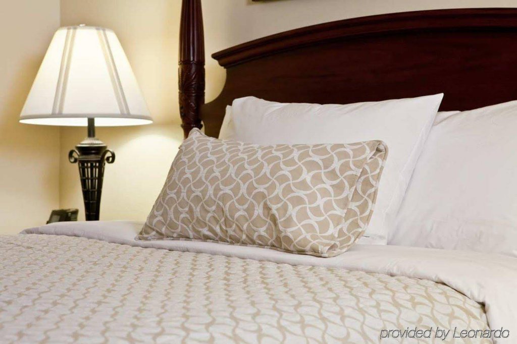 Фото Embassy Suites by Hilton Charleston Historic District