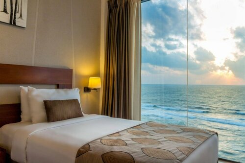 Гостиница The Ocean Colombo в Коломбо