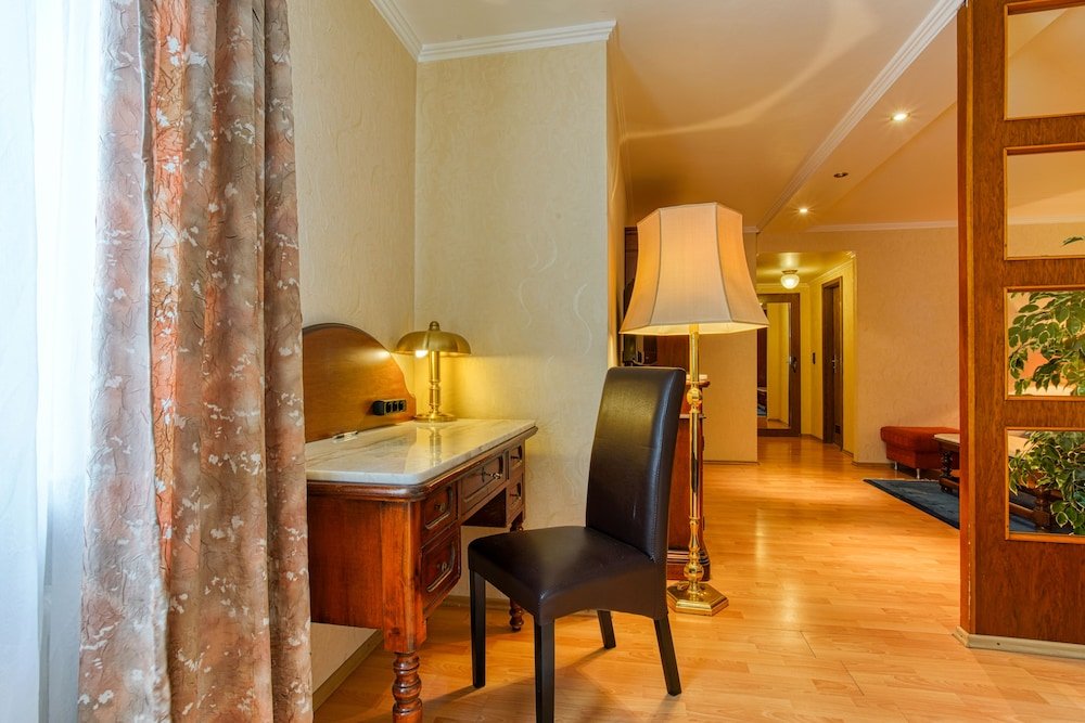 Фото Ff&e Hotel Bavaria