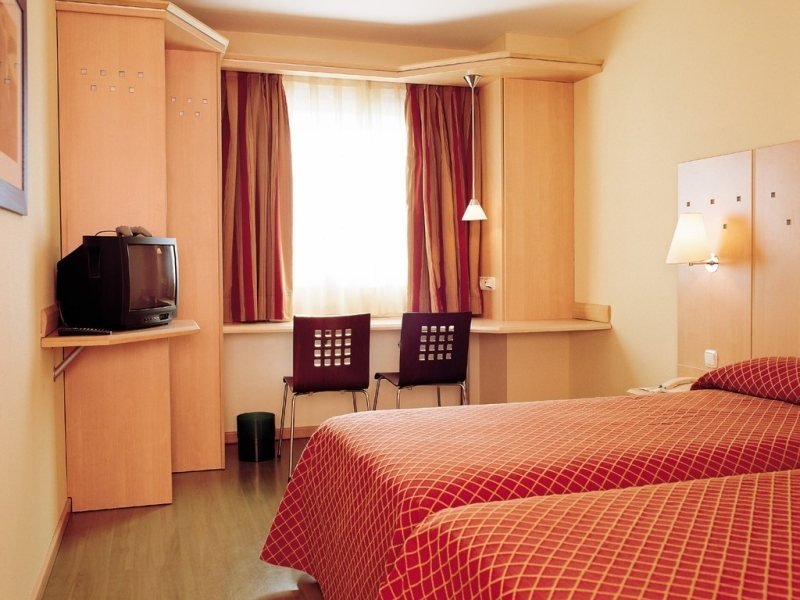 Фото Nh Madrid Barajas Airport