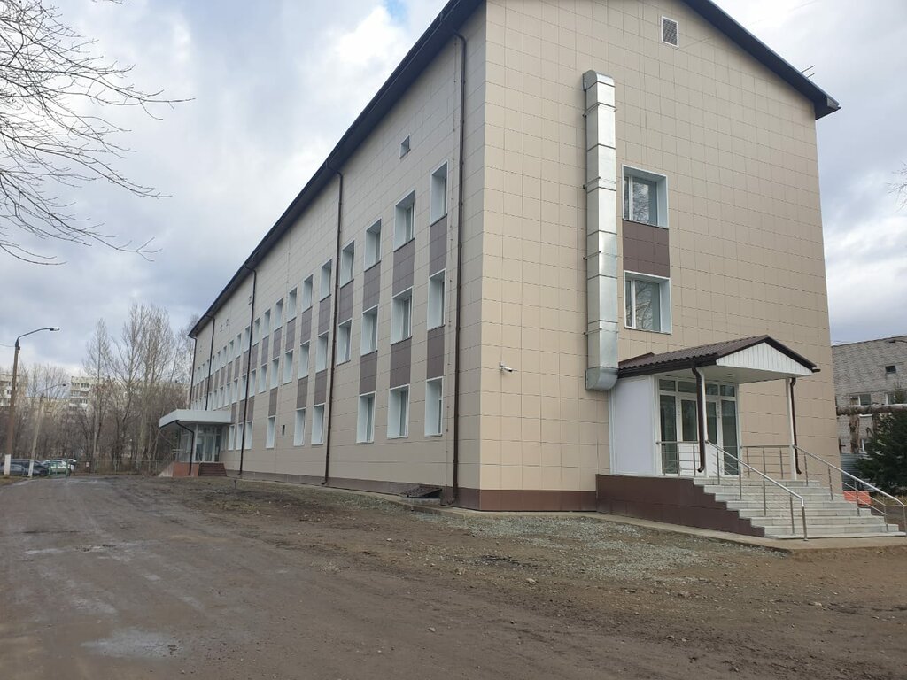 Больница для взрослых КГБУЗ Центральная городская больница, Заринск, фото