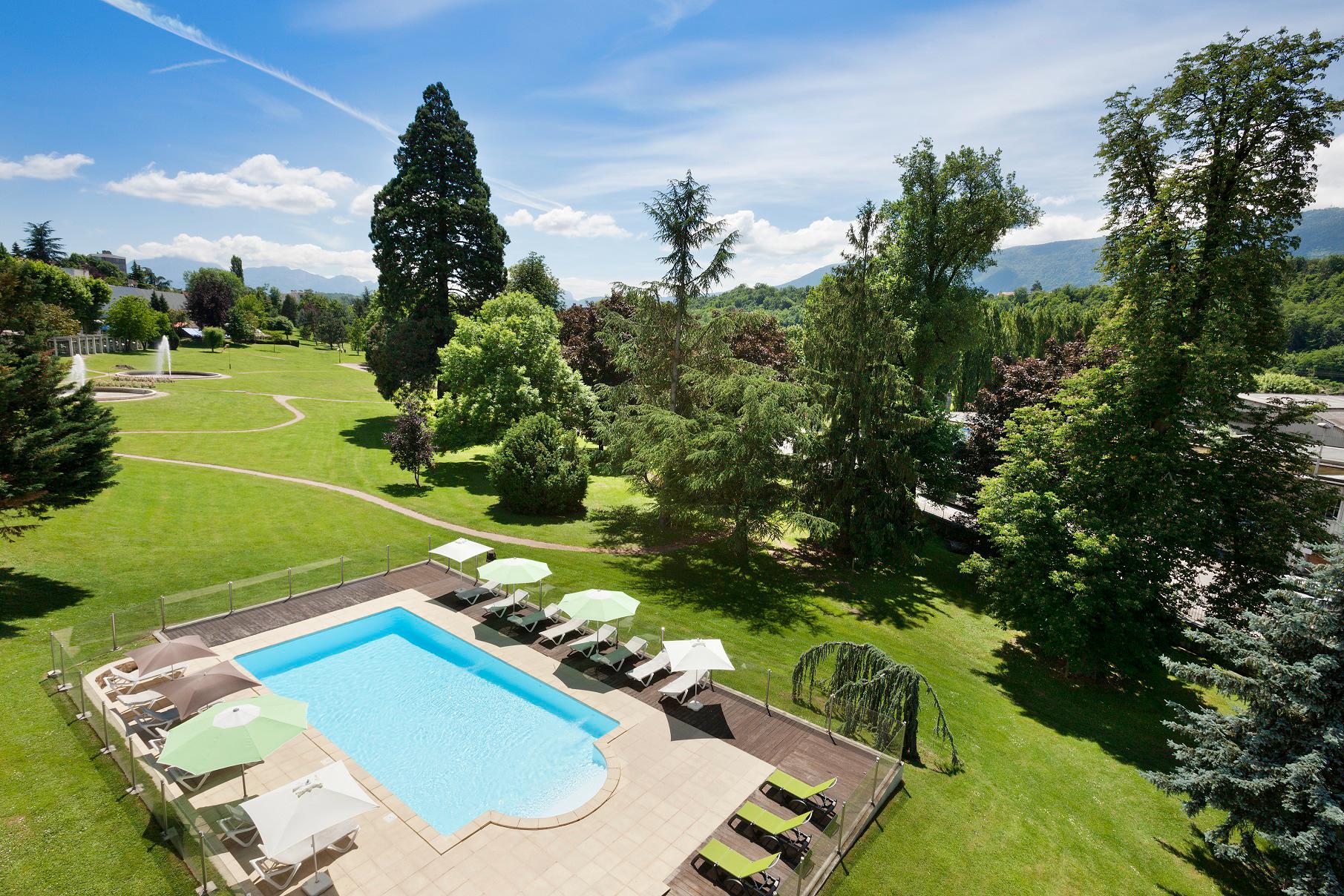 Фото отеля 2