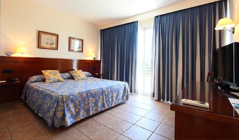 Фото Hotel Rambla