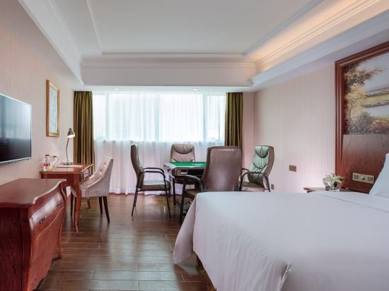 Фото Vienna Hotel