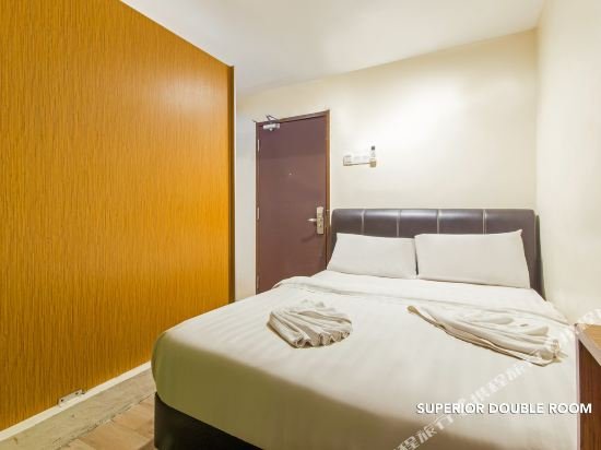 Фото 33 Star Hotel by The Sqwhere