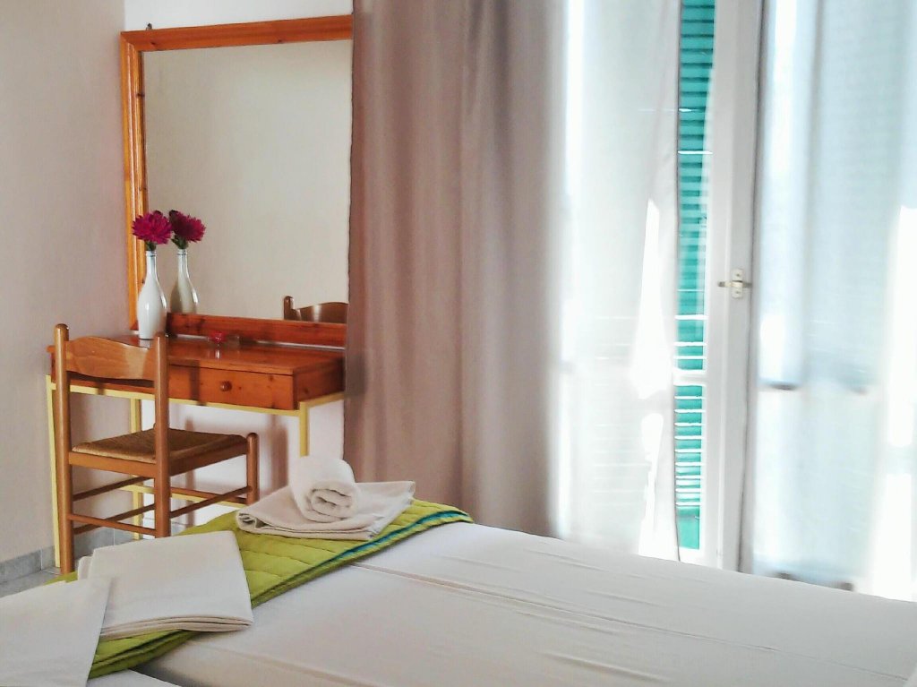 Фото Aegina Hotel