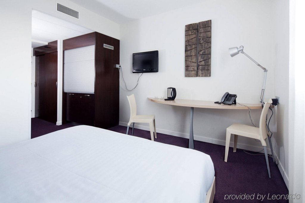 Фото Sure Hotel by Best Western Nantes Beaujoire