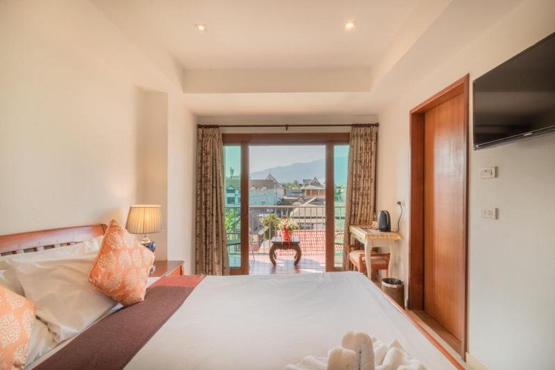 Фото Silver Gold Garden Suvarnabhumi Airport Hotel