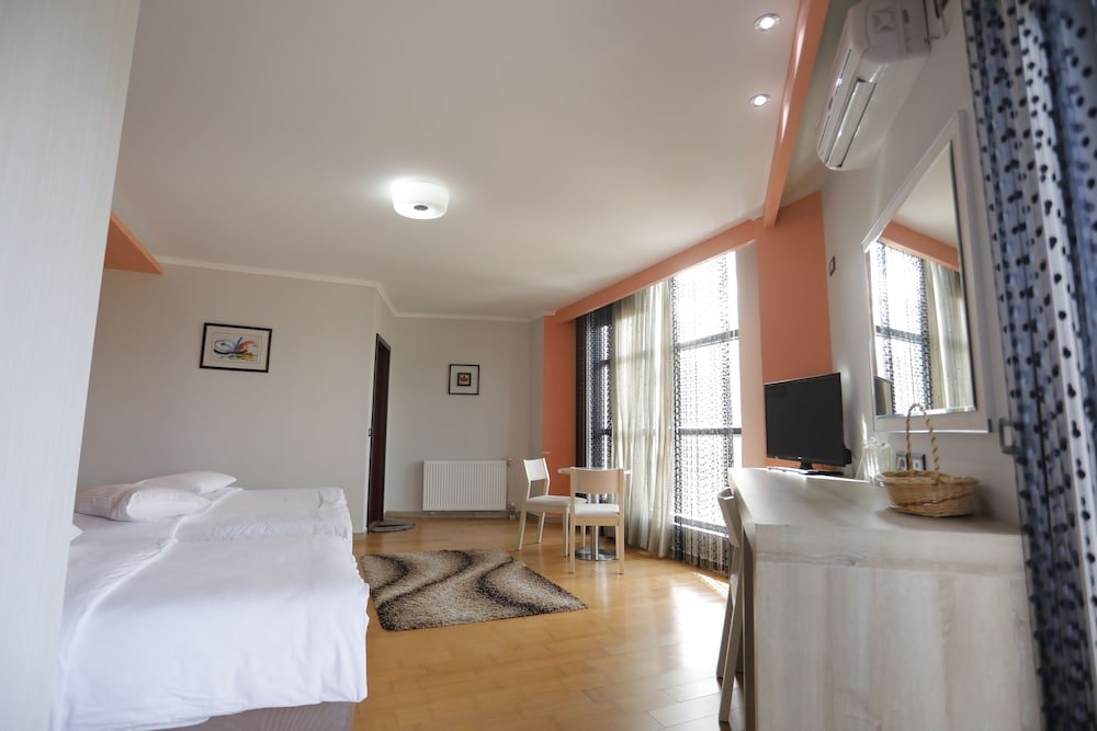 Фото Hotel 1 Maji