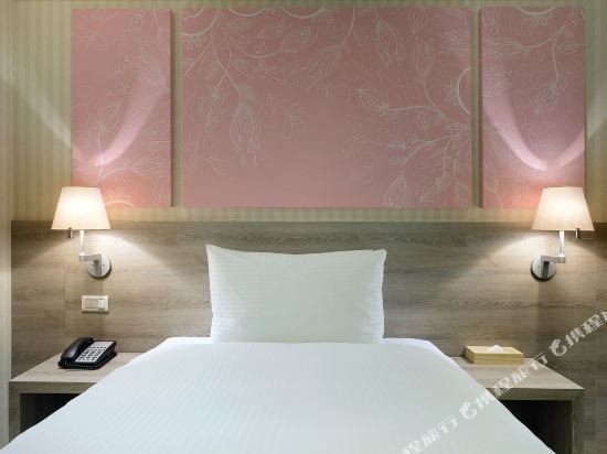 Фото Aeris International Hotel