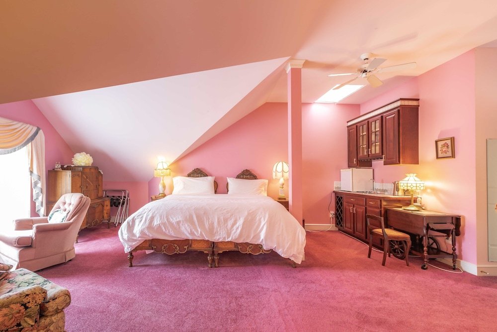 Фото Amethyst Inn