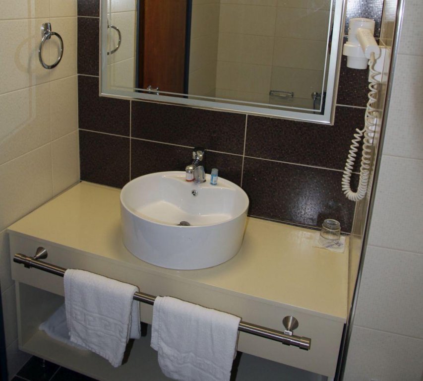 Фото Astron Hotel