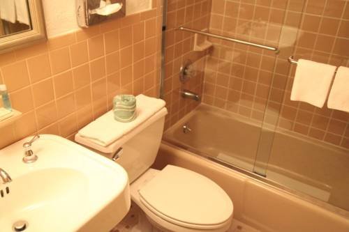 Фото The Holland Hotel