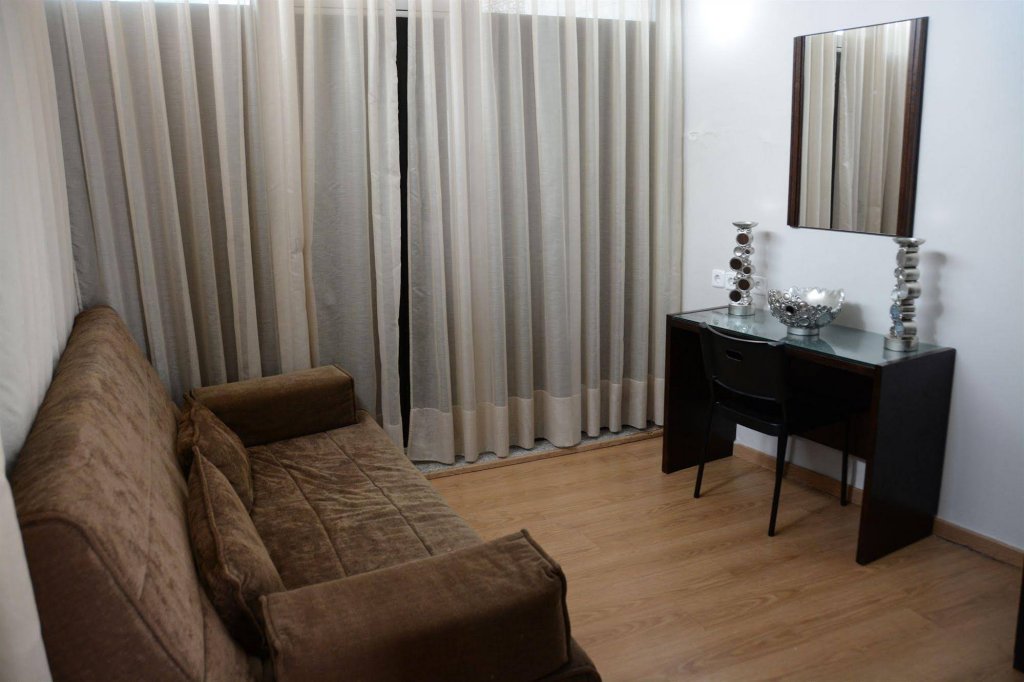 Фото Hotel y Apartamentos Doña Lola