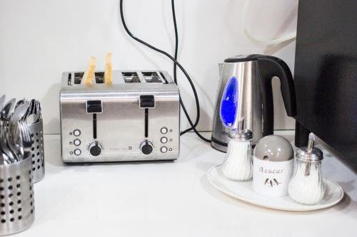 Фото Hola Hostal Eixample