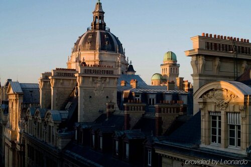 Гостиница Grand Hotel Saint Michel в Париже